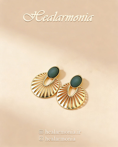 گوشواره مدل مصری طلایی با سنگ سبز برند اکسسورایز - وارداتی